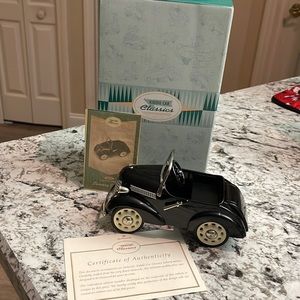 🚖🚘HALLMARK KIDDIE CAR CLASSIC NIB 1937 GARTON FORD LUXURY EDITION🚖🚘